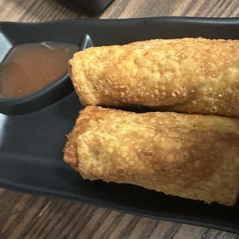 Nori Sushi & Grill - Egg Roll - Japanese Near Me - New Berlin, Wisconsin