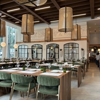 Sixty Vines - Inside - New American Near Me - Miami, Florida