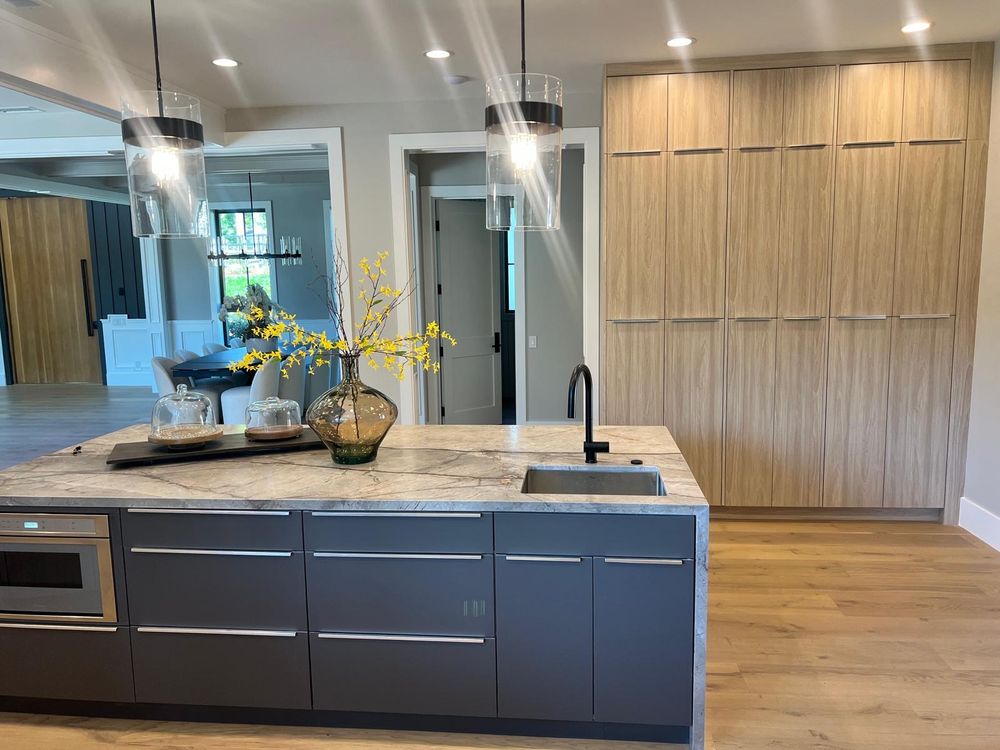 Slide of Summit Remodeling Group