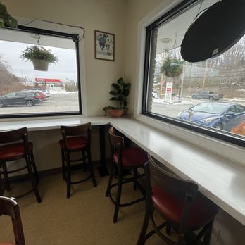 Village Cafe - Breakfast & Brunch Near Me - East Lyme, Connecticut