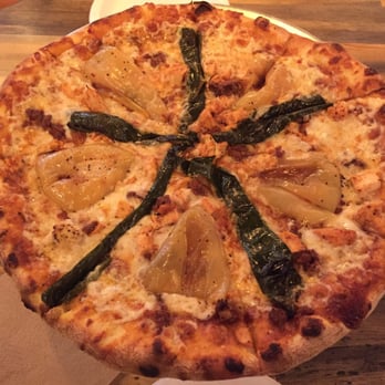LouEddie's Pizza - Pizza Near Me - Skyforest, California LouEddie's Pizza - Pizza Near Me - Skyforest, California