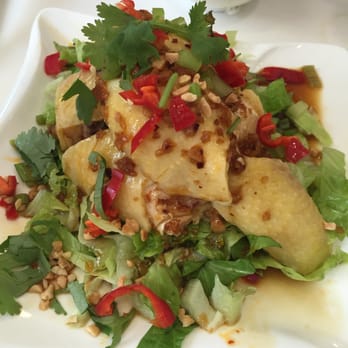 民聲冰室 - Cold chicken dish with spices and sweet soy dressing - Cafes Near Me - Hong Kong, HK