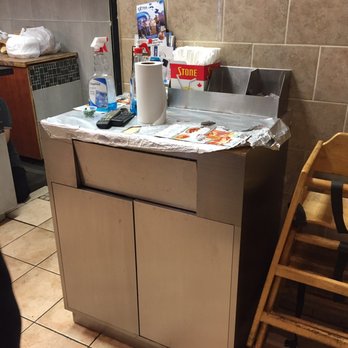 Baghlan Kebob & Bakery - Dirty counters - Afghan Near Me - Toronto, Ontario Baghlan Kebob & Bakery - Dirty counters - Afghan Near Me - Toronto, Ontario