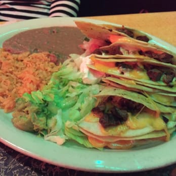 El Sombrero Mexican Restaurant - Quesadilla - Mexican Near Me - Palmetto, Florida El Sombrero Mexican Restaurant - Quesadilla - Mexican Near Me - Palmetto, Florida