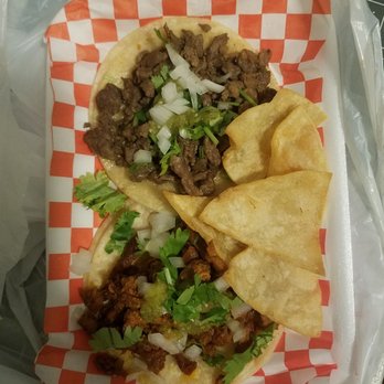 Liz's Kitchen Mexican Food - Pastor & Asada tacos - Food Trucks Near Me - Oxnard, California