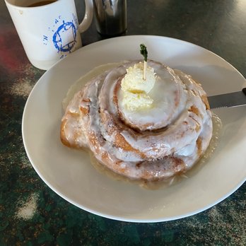 Duncan House Diner - Cinnamon Roll - Diners Near Me - Homer, Alaska Duncan House Diner - Cinnamon Roll - Diners Near Me - Homer, Alaska