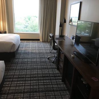 DoubleTree by Hilton Greeley at Lincoln Park - Hotels Near Me - Greeley, Colorado