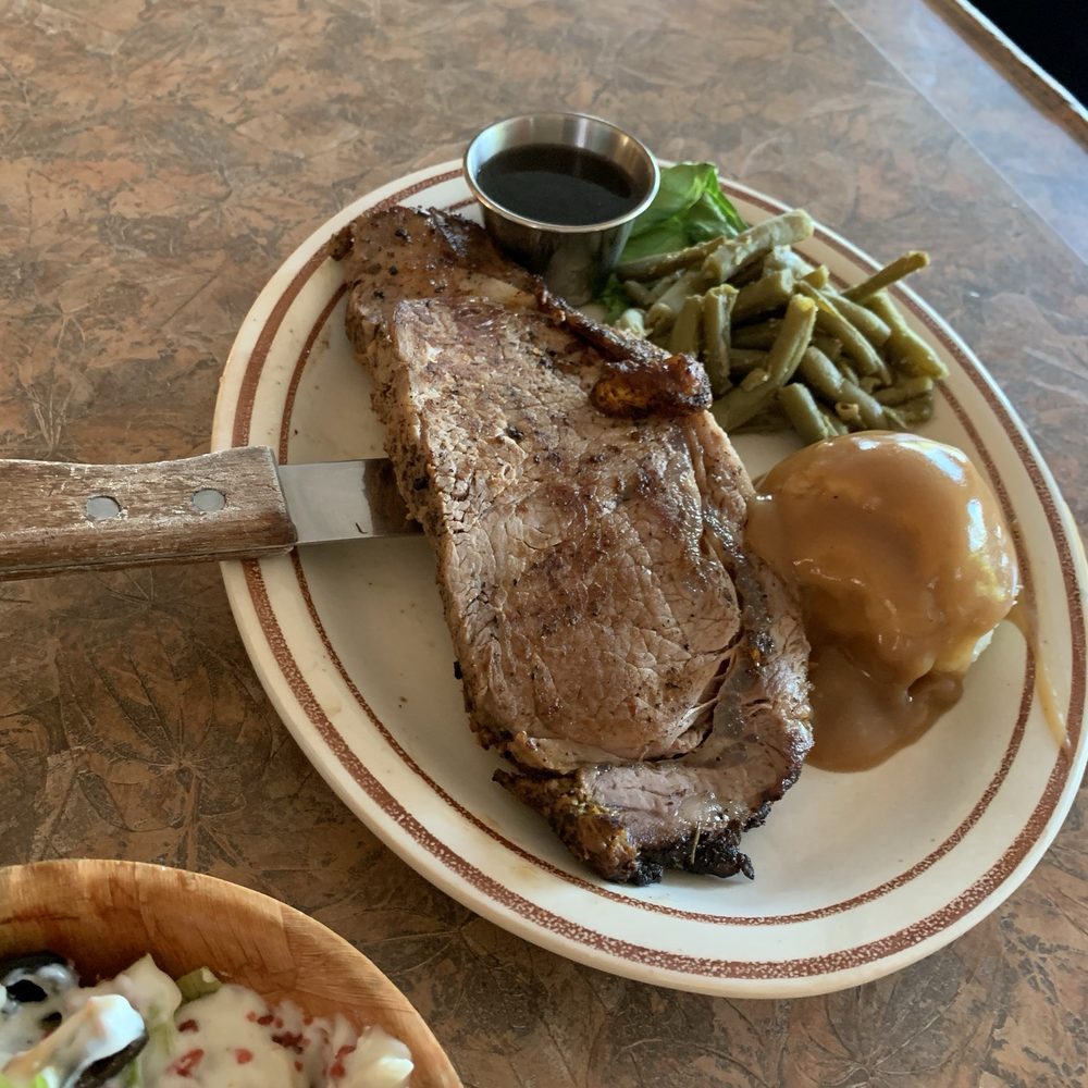 Macks Inn - Prime rib - Hotels Near Me - Hammond, New York