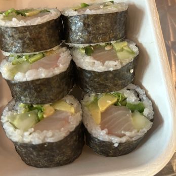 Sushi Fuku - Hamachi roll - Sushi Bars Near Me - Pittsburgh, Pennsylvania