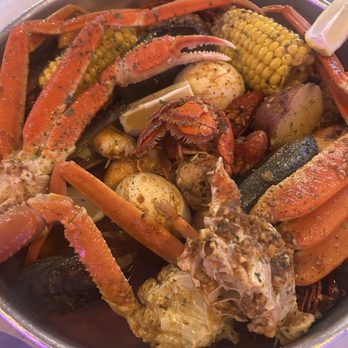 C3 Lounge - Seafood boil - Lounges Near Me - Las Vegas, Nevada