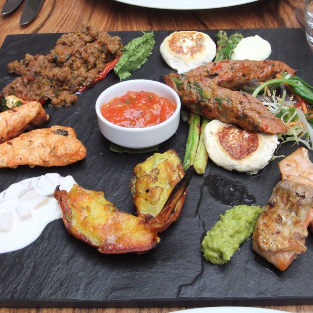 Cinnamon Kitchen - appetizer sampler (not on the menu, just ask for it) - Indian Near Me - London, XGL Cinnamon Kitchen - appetizer sampler (not on the menu, just ask for it) - Indian Near Me - London, XGL