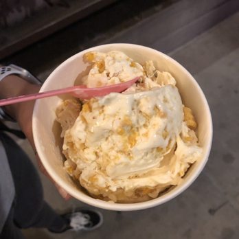 Creamistry - Captain crunch creation. $10 :/ - Ice Cream & Frozen Yogurt Near Me - Gilbert, Arizona
