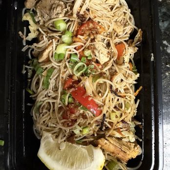 Spoon And Fork - Pancit bihon - Filipino Near Me - Sacramento, California Spoon And Fork - Pancit bihon - Filipino Near Me - Sacramento, California