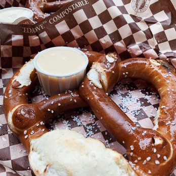 Icicle Brewing - IG: @foodsbysachi Pretzel - Brewpubs Near Me - Leavenworth, Washington Icicle Brewing - IG: @foodsbysachi Pretzel - Brewpubs Near Me - Leavenworth, Washington