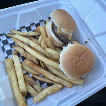 Mr Brews Taphouse - Mesa - Kids meal cheese burger sliders and fries - New American Near Me - Mesa, Arizona Mr Brews Taphouse - Mesa - Kids meal cheese burger sliders and fries - New American Near Me - Mesa, Arizona