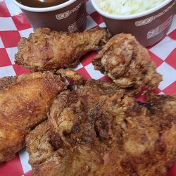 Fort Spokane Store & Restaurant - Broasted Chicken with coleslaw and mashed potatoes