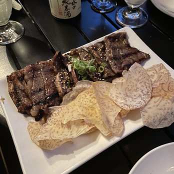 Umi Sake House - garlic shortribs - Sushi Bars Near Me - Seattle, Washington Umi Sake House - garlic shortribs - Sushi Bars Near Me - Seattle, Washington