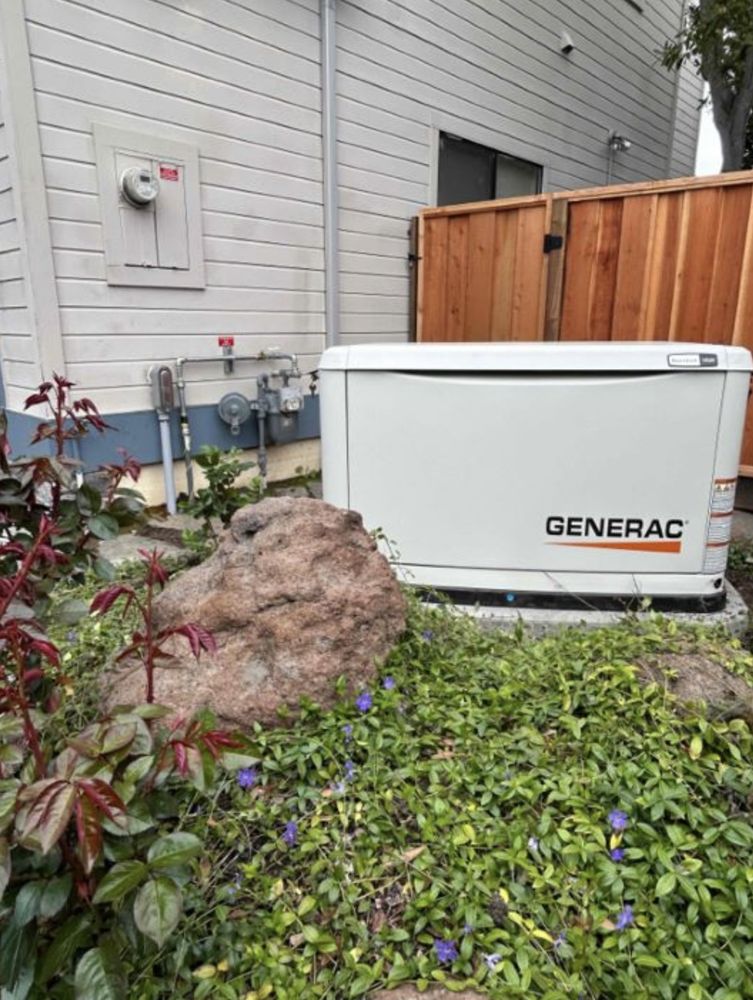 Slide of Dutchmen Construction