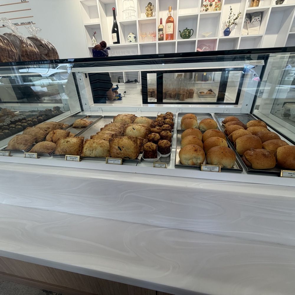 Mille Fete - Pastry glass - Bakeries Near Me - Honolulu, Hawaii Mille Fete - Pastry glass - Bakeries Near Me - Honolulu, Hawaii