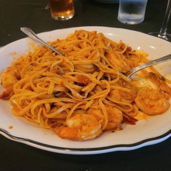 Maggiano's Little Italy - Shrimp fra diavolo - Italian Near Me - Durham, North Carolina Maggiano's Little Italy - Shrimp fra diavolo - Italian Near Me - Durham, North Carolina