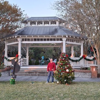 Locals Dockside - Gazebo - Seafood Near Me - St. Marys, Georgia Locals Dockside - Gazebo - Seafood Near Me - St. Marys, Georgia
