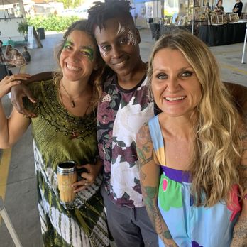Mandy Tardif - Face paint at Kailua market with Mandy - Face Painting Near Me