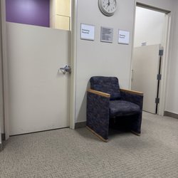 PIH Health Breast Health Center - Waiting/changing room