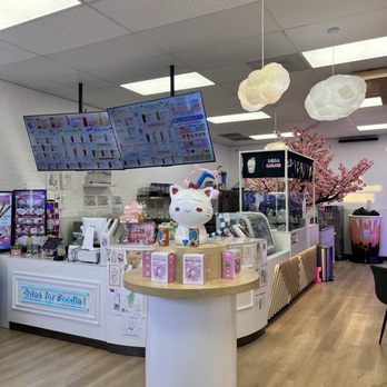 Boba Cucue - Interior - Bubble Tea Near Me - Marana, Arizona Boba Cucue - Interior - Bubble Tea Near Me - Marana, Arizona