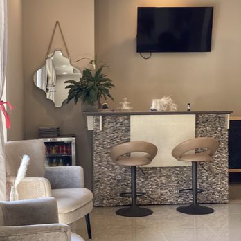Calla Nail Spa - Nail Salons Near Me - Alpharetta, Georgia