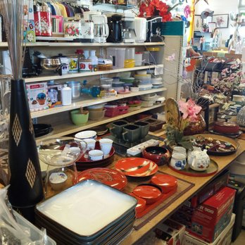 Mo'ili'ili Community Center's Thrift Store - Housewares - Thrift Stores Near Me - Honolulu, Hawaii Mo'ili'ili Community Center's Thrift Store - Housewares - Thrift Stores Near Me - Honolulu, Hawaii