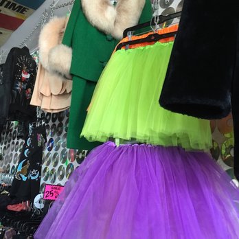 Meowmeowz! - Party girl - Used, Vintage & Consignment Near Me - Pasadena, California