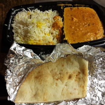 Masala WOk - Butter chx masala w/ ONE small piece of naan. What?! - Indian Near Me - Austin, Texas