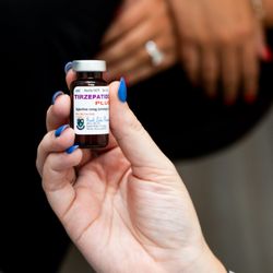 Renew Aesthetics - Medical Weight Loss Medications Available!