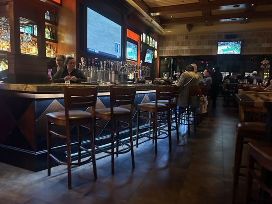 BJ's Restaurant & Brewhouse by null