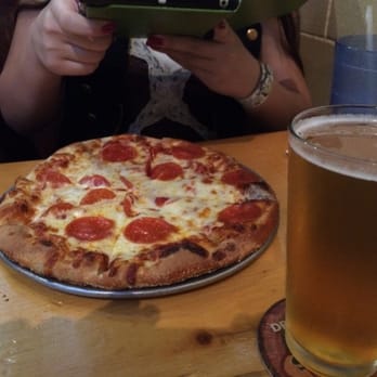 Sequoia Brewing - Pizza and Pale Ale. - American Near Me - Fresno, California