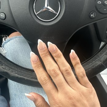 Lynn Nails - Nail Salons Near Me - San Leandro, California