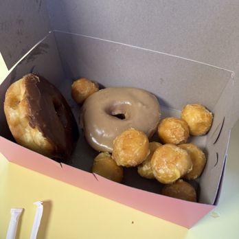 Donut Time - Chocolate, maple, donut holes - Donuts Near Me - Sacramento, California