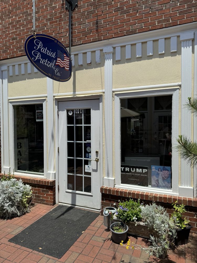 PATRIOT PRETZEL Updated October 2024 50 Photos & 53 Reviews 120 C