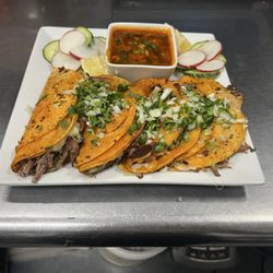 Kelly’s Deli and Cafe - Tacos de birria