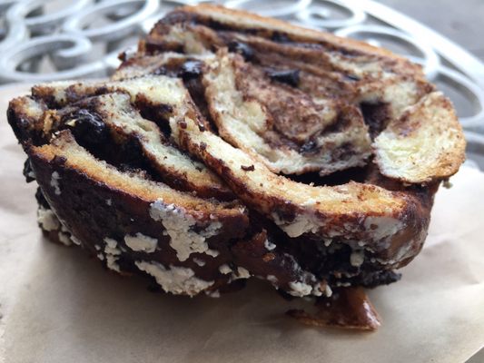 Essen Bakery by null