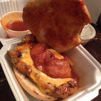 Phil's BBQ - Garden Veggie Burger - Barbeque Near Me - San Diego, California