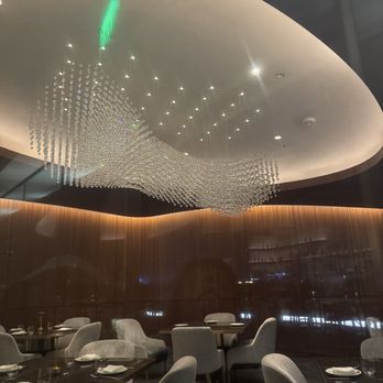 Skywalker Grill - Restaurant Vibe - Seafood Near Me - Los Angeles, California