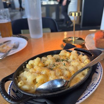 The Fountain Room - Mac & Cheese - Seafood Near Me - Indianapolis, Indiana The Fountain Room - Mac & Cheese - Seafood Near Me - Indianapolis, Indiana