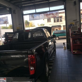 Jiffy Lube Oil Change - Getting this much needed service real quick from the Jiffy! - Auto Repair Near Me - Pasadena, California