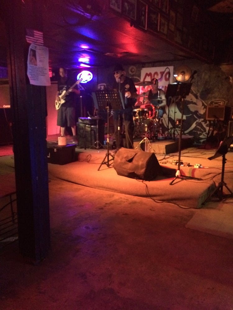 New Neighborhood Tavern Image