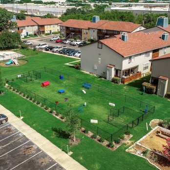 Grand Riviera by Eagle Property Capital - Dog Park - Apartments Near Me - Irving, Texas Grand Riviera by Eagle Property Capital - Dog Park - Apartments Near Me - Irving, Texas