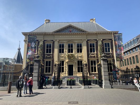 Mauritshuis by null