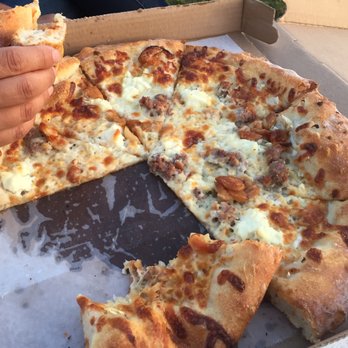 The Novelty - Great pizza! - American Near Me - Monhegan, Maine The Novelty - Great pizza! - American Near Me - Monhegan, Maine