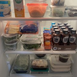 Luxe & Lemons - Get your meal prep in check with Luxe & Lemons. They are my favorite assist to set up my fridge for success!