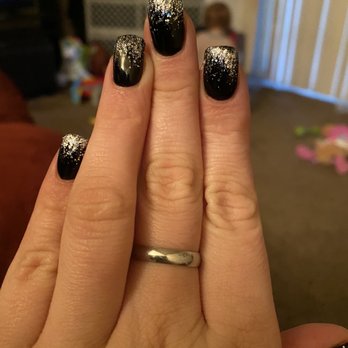 Main St Nails & Spa - Nail Salons Near Me - Edmonds, Washington